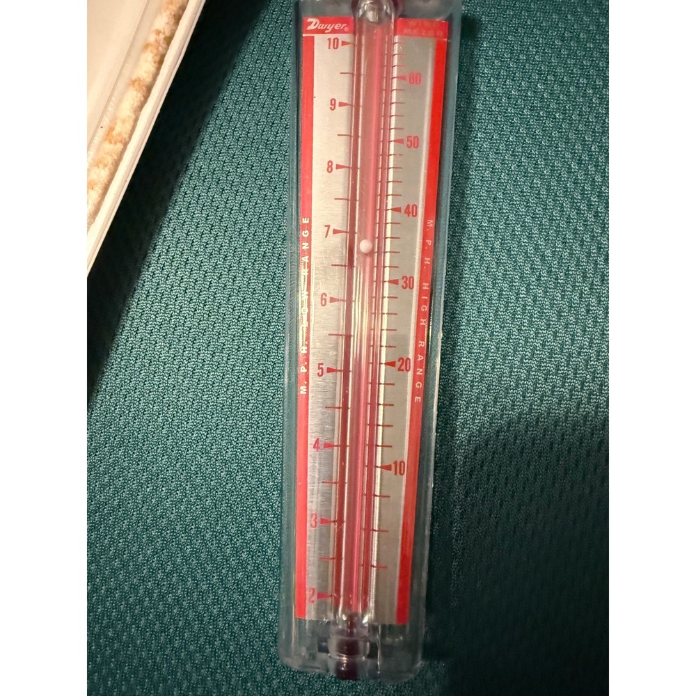 Dwyer Handheld Wind Meter Anemometer Dual Range 2-66 MPH with Case USA Made